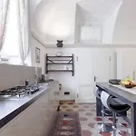 Historic House By The La Renee Casa