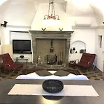 Дом отдыха Historic House By The La Renee Casa *