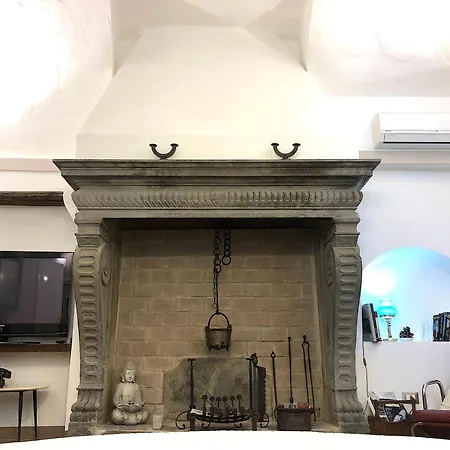 Historic House By The La Renee Casa