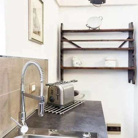 Vakantiehuis Historic House By The La Renee Casa Predore