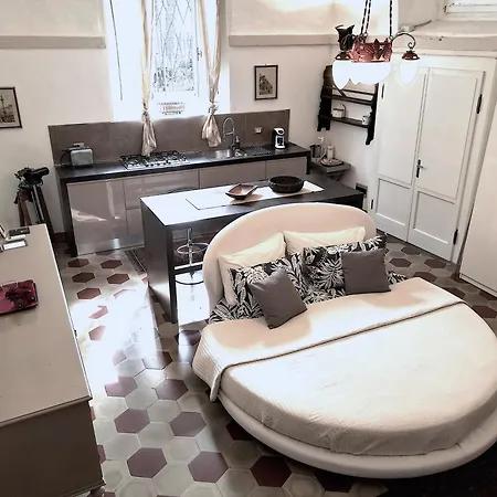 펜션 Historic House By The La Renee Casa